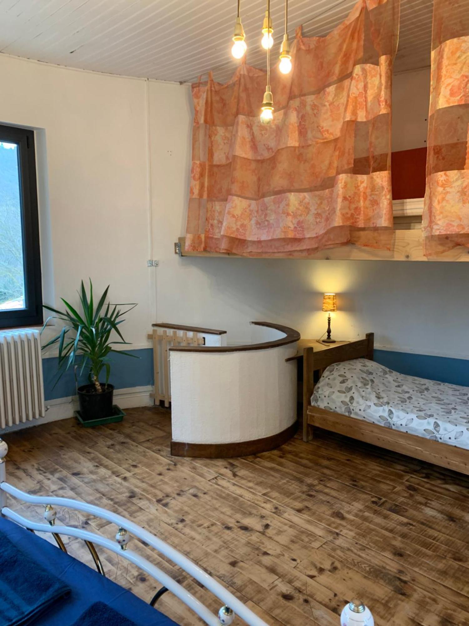 Les Favouilles - Gite & Chambres D Hotes Dauphin Экстерьер фото