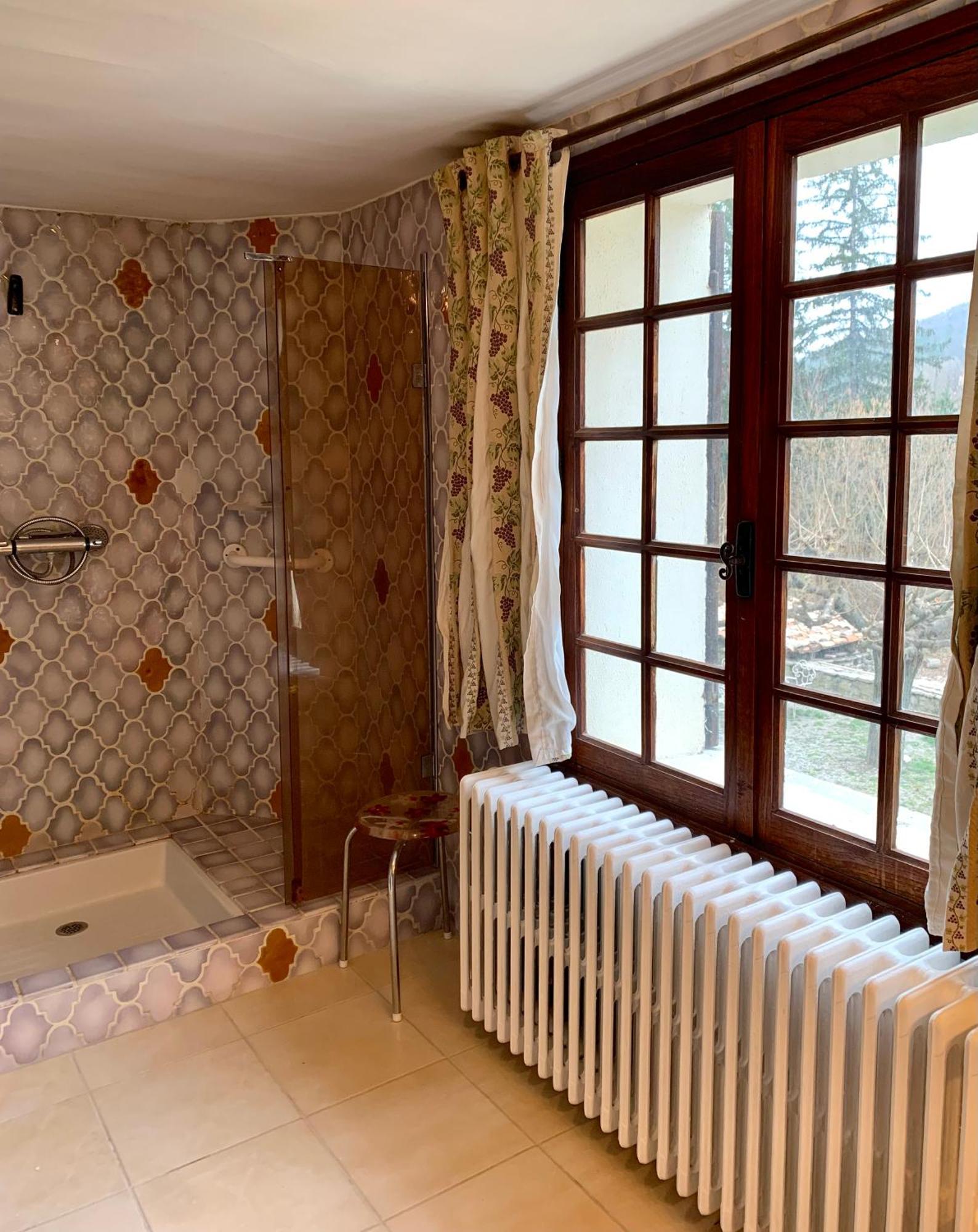 Les Favouilles - Gite & Chambres D Hotes Dauphin Экстерьер фото