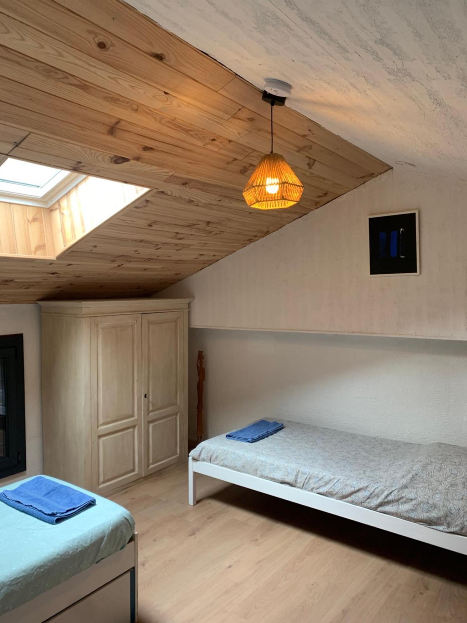 Les Favouilles - Gite & Chambres D Hotes Dauphin Номер фото